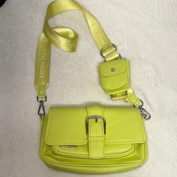 Steve Madden Yellow Crossbody Bag Vibrant and Stylish - Picture 1 of 13